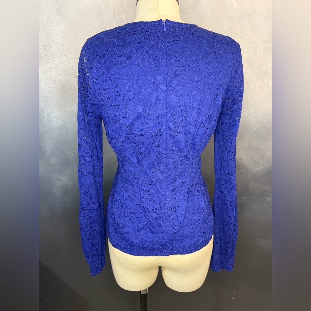 💙Sweet Rain Royal Blue Lace Long Sleeve Top - Size M💙 - Picture 4 of 10